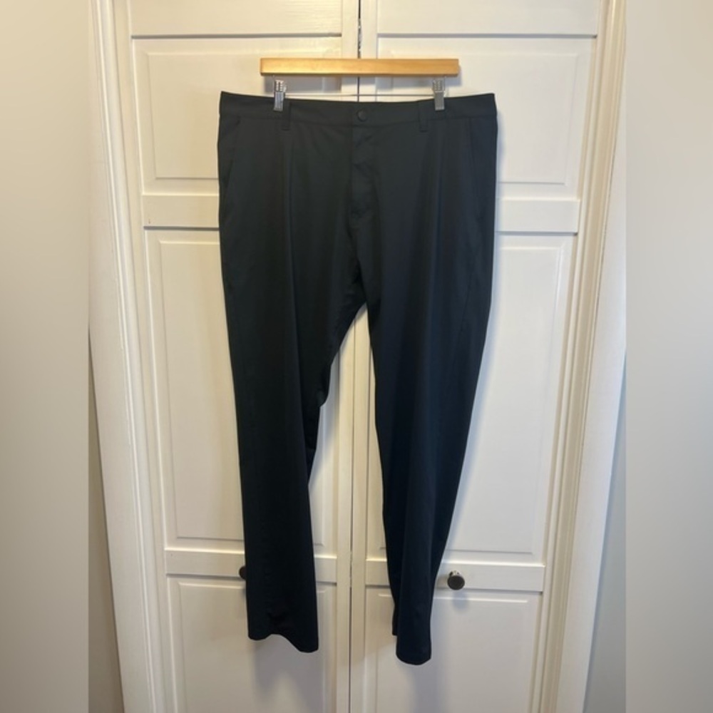 RHONE Commuter Pants Straight Leg Size Men’s 38 Color Black